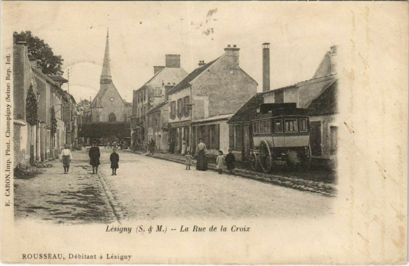 Carte postale ancienne Lesigny Rue de la Croix