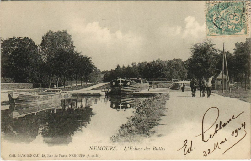Carte postale ancienne Nemours Ecluse des Buttes à Nemours