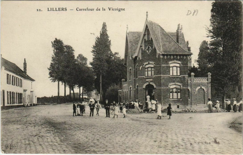 Carte postale ancienne Lilliers Carrefour de la Vicoigne