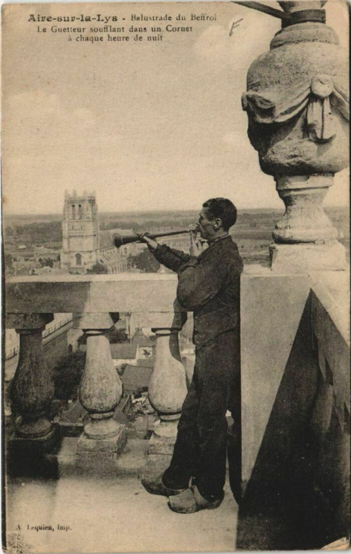 Carte postale ancienne Aire-Sur-La-Lys Balustrade du Beffroi Cornet à Aire-sur-la-Lys