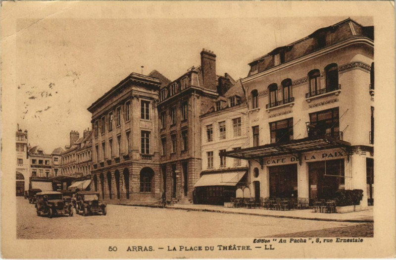 Carte postale ancienne Arras Place du Théatre à Arras