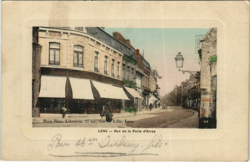 Carte postale ancienne Lens Rue de la Porte d'Arras à Arras
