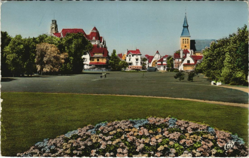 Carte postale ancienne Le Touquet-Paris-Plage Jardin d'Ypres au Touquet-Paris-Plage
