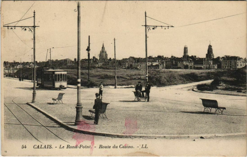 Carte postale ancienne Calais Rond-point Route du Casino à Calais