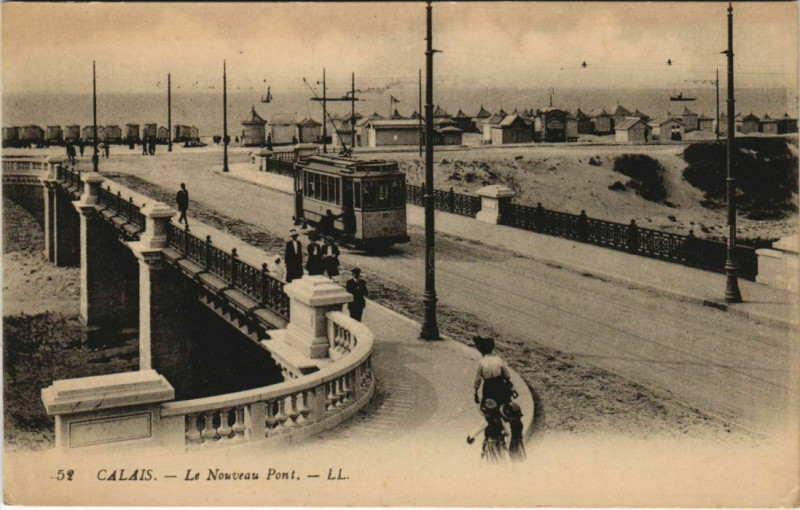 Carte postale ancienne Calais le Nouveau Pont à Calais