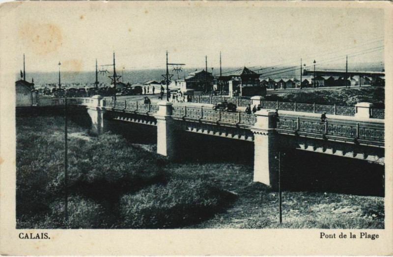 Carte postale ancienne Calais Pont de la plage à Calais