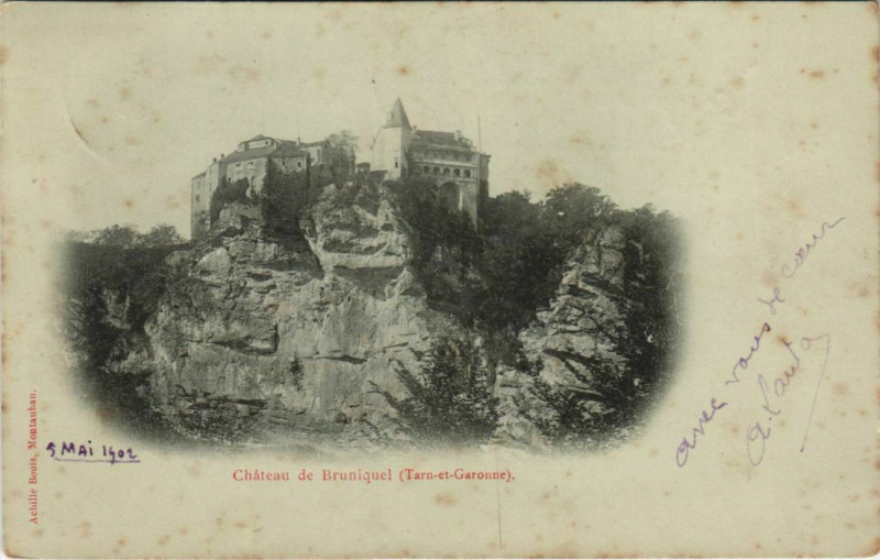Carte postale ancienne Bruniquel Le Chateau à Bruniquel