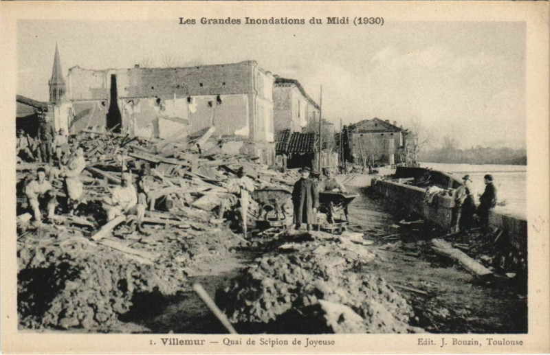 Carte postale ancienne Inondation Villemur Quai de Scipion de Joyeuse