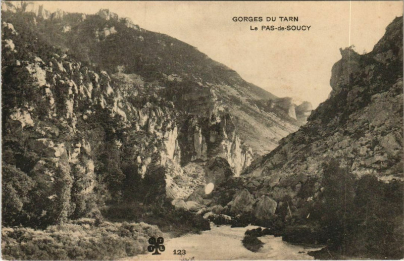 Carte postale ancienne Gorges du Tarn Le Pas-de-Soucy