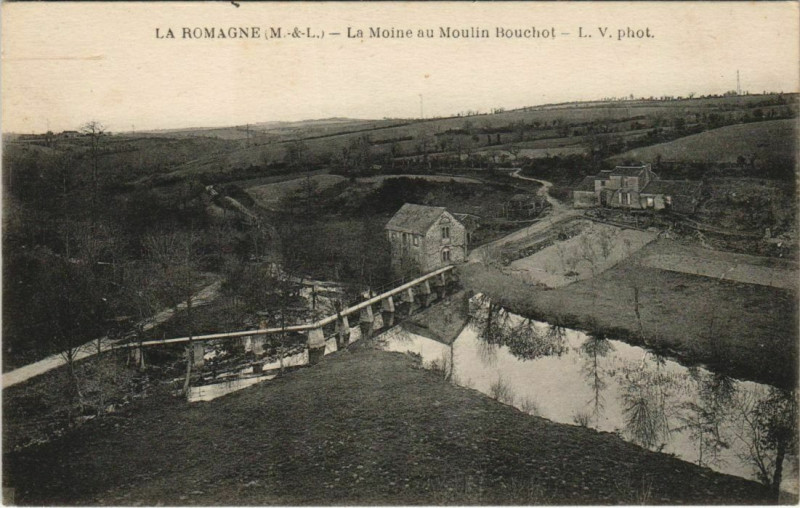 Carte postale ancienne La Romagne la Moine au Moulin Bouchot à La Romagne