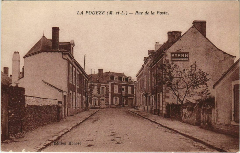 Carte postale ancienne La po Rue de la poste