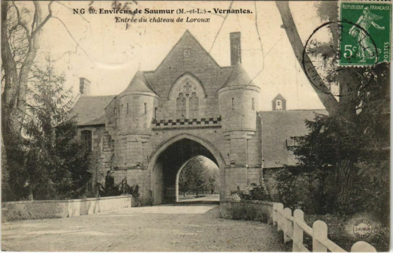Carte postale ancienne Vernantes Le Chateau de Loroux à Vernantes
