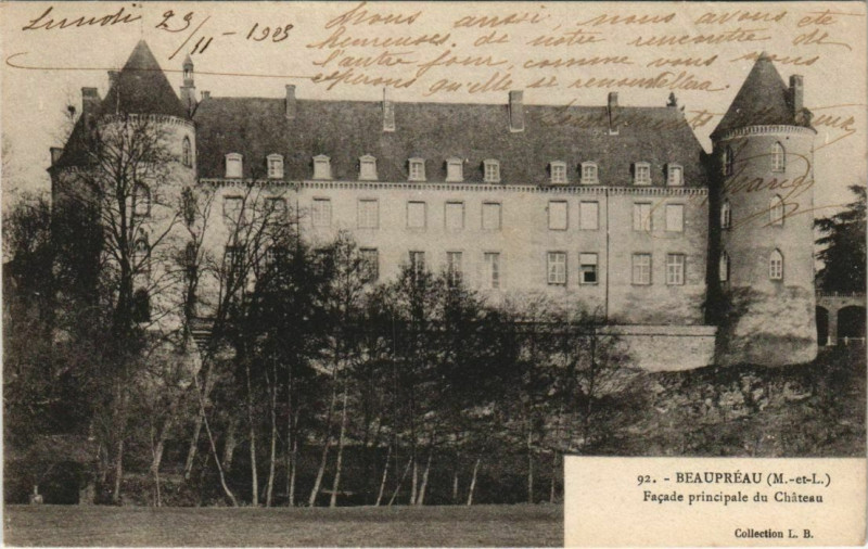 Carte postale ancienne Beaupre Le Chateau