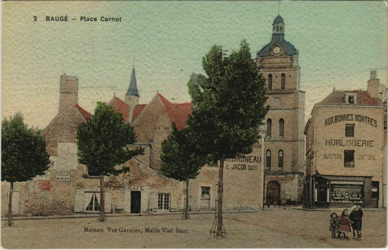 Carte postale ancienne Bauge Place Carnot