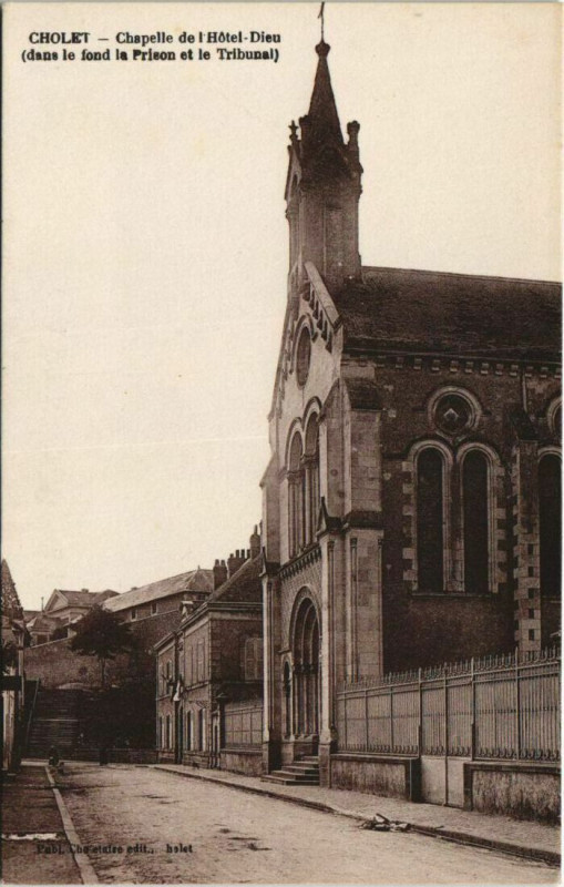 Carte postale ancienne Cholet Chapelle de l'hotel-Dieu à Cholet