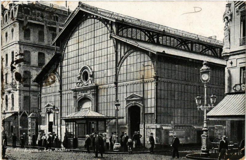 Carte postale ancienne Lyon - Les Halles à Lyon
