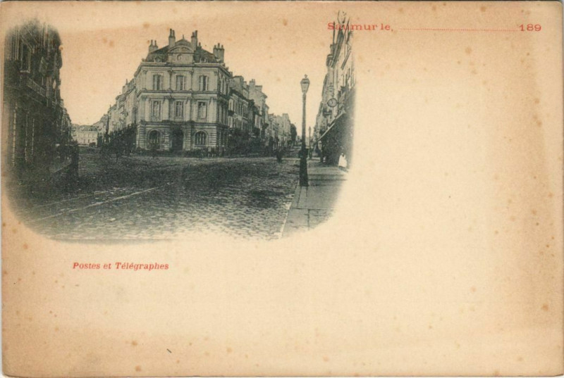 Carte postale ancienne Saumur Postes et Télégraphes à Saumur