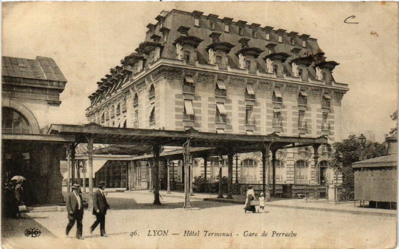 Carte postale ancienne Lyon - Hotel Terminus à Lyon
