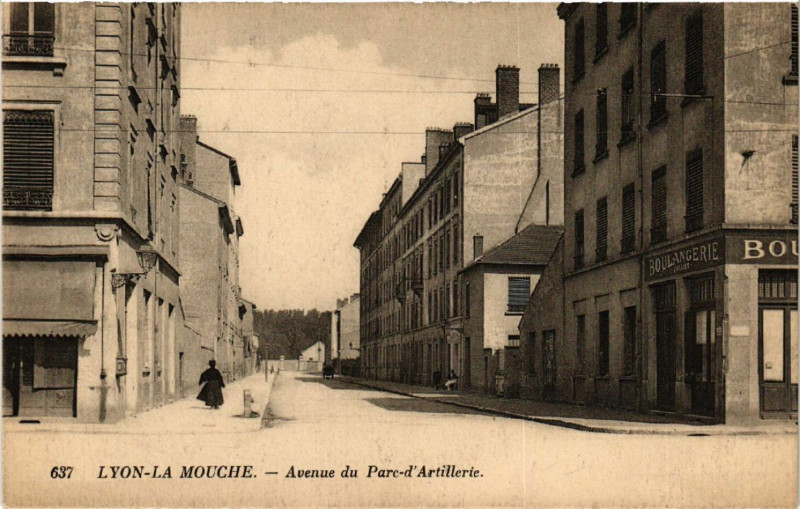 Carte postale ancienne Lyon La Mouche - Avenue du Parc d'Artillerie à Lyon