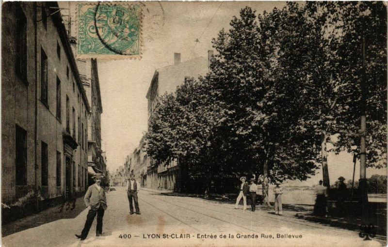 Carte postale ancienne Lyon - Saint-Clair - Entrée de la Grande Rue à Lyon