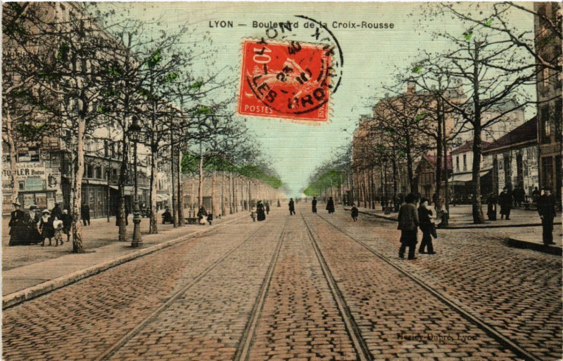 Carte postale ancienne Lyon - Boulevard de la Croix-Rousse à Lyon