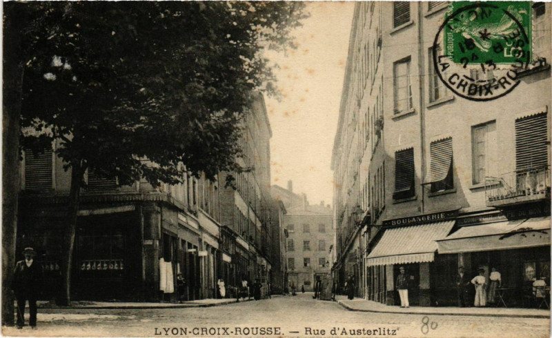 Carte postale ancienne Lyon - Croix Rousse - Rue d'Austerlitz à Lyon