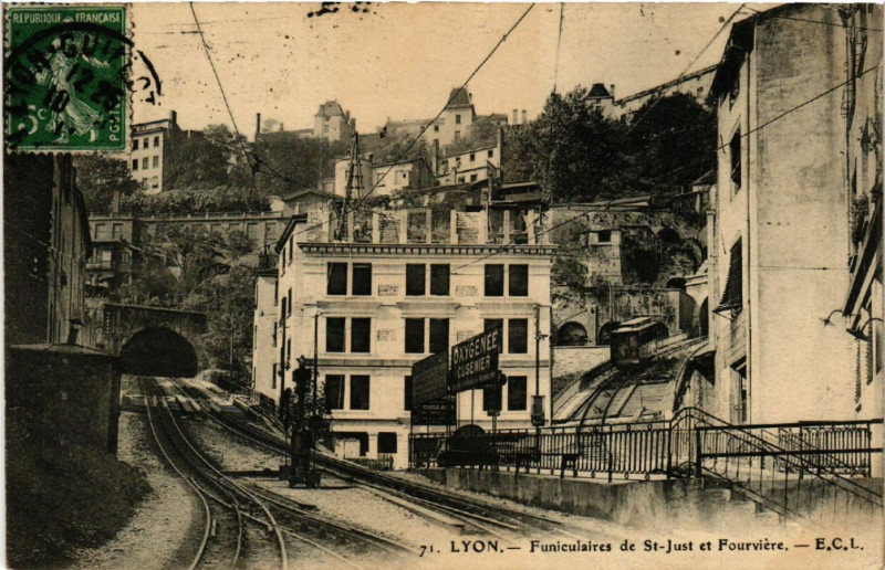 Carte postale ancienne Lyon - Funiculaires de Saint-Just et Fourviere à Lyon