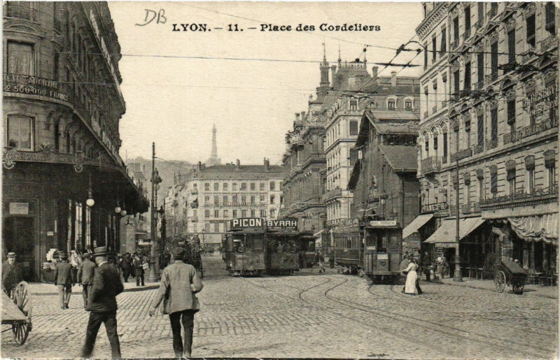 Carte postale ancienne Lyon - Place des Cordeliers à Lyon