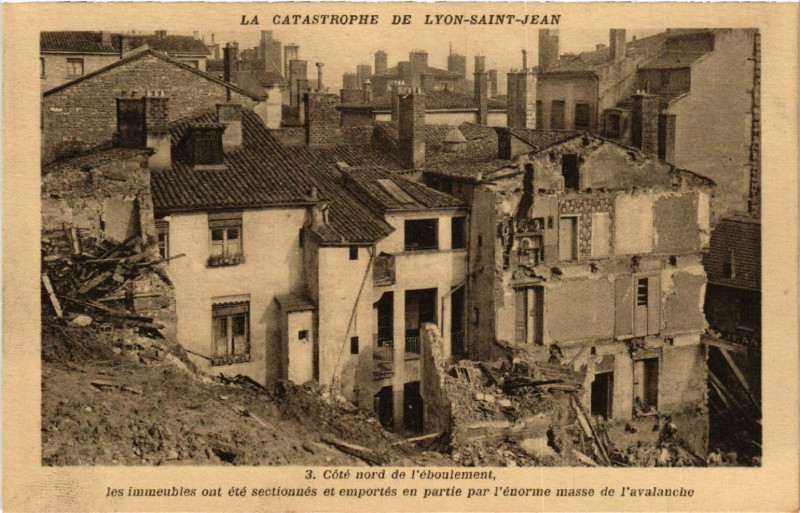 Carte postale ancienne La Catastrophe de Lyon-Saint-Jean - Cote nord de l'Eboulement à Lyon