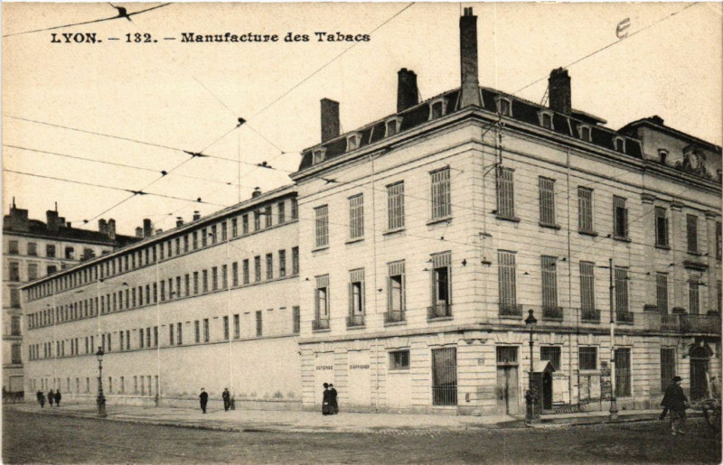 Carte postale ancienne Lyon - Manufacture de Tabacs à Lyon