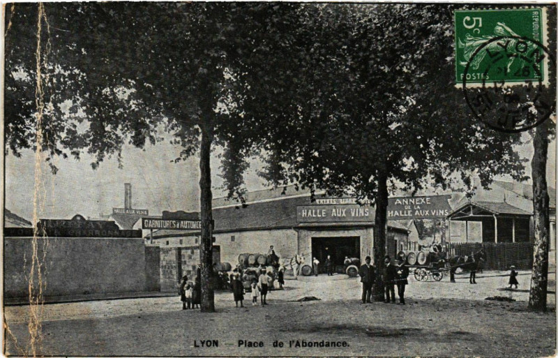 Carte postale ancienne Lyon - Place de l'Abondance à Lyon