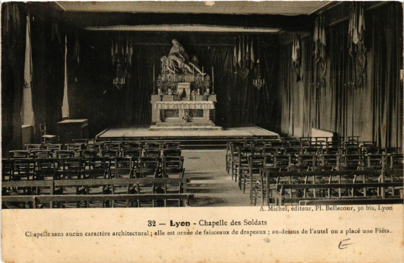 Carte postale ancienne Lyon - Chapelle des Soldats à Lyon