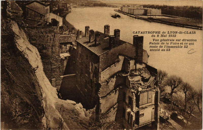 Carte postale ancienne Catastrophe de Lyon Saint-Clair à Lyon