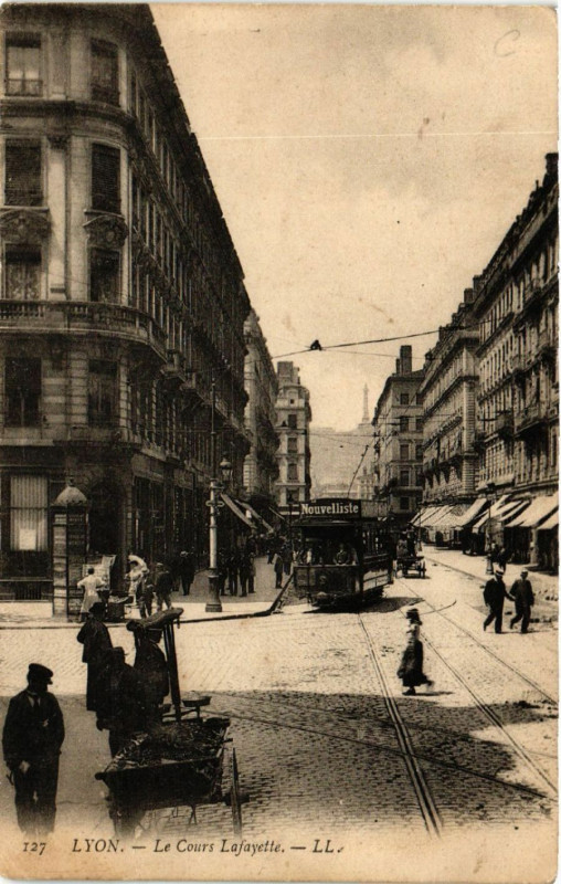 Carte postale ancienne Lyon - Le Cours Lafayette à Lyon