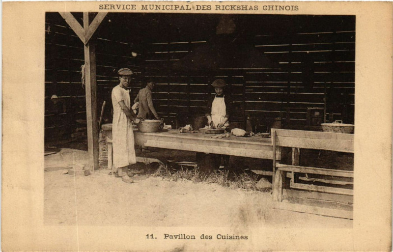 Carte postale ancienne Service Municipal des Rckshas Chinois