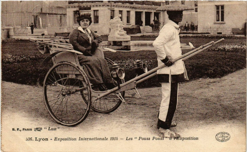 Carte postale ancienne Lyon - Expo Internaitonale à Lyon