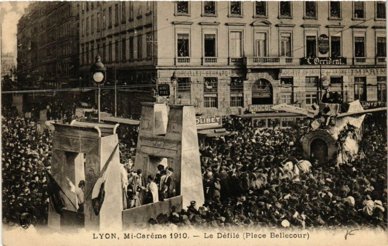 Carte postale ancienne Lyon - Mi Careme 1910 à Lyon