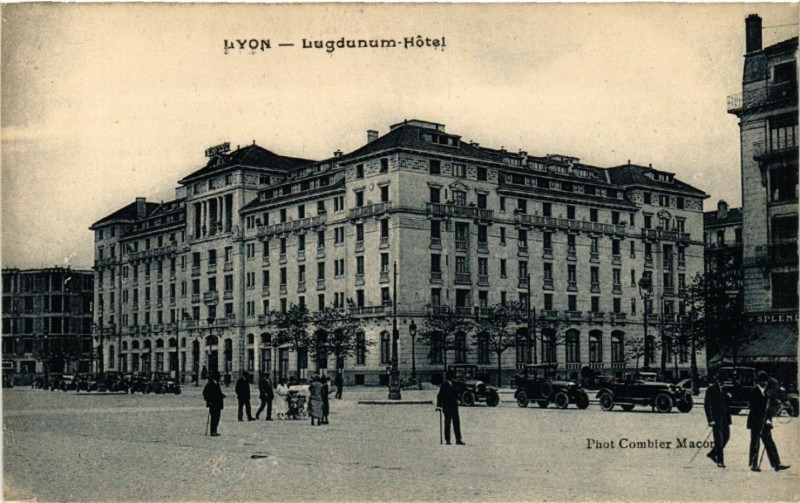 Carte postale ancienne Lyon - Lugdunum Hotel à Lyon