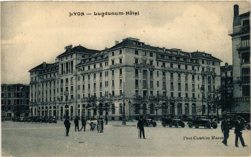 Carte postale ancienne Lyon - Lugdunum Hotel à Lyon