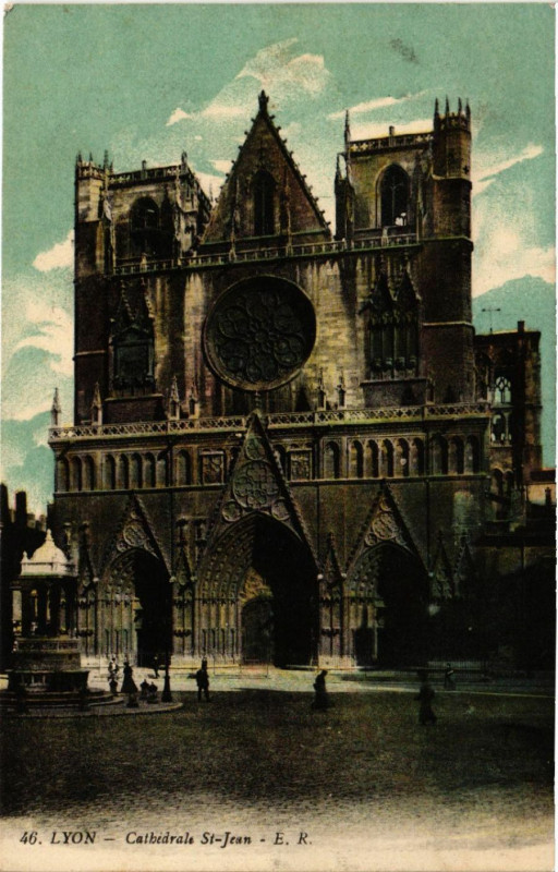 Carte postale ancienne Lyon - Cathédrale Saint-Jean à Lyon
