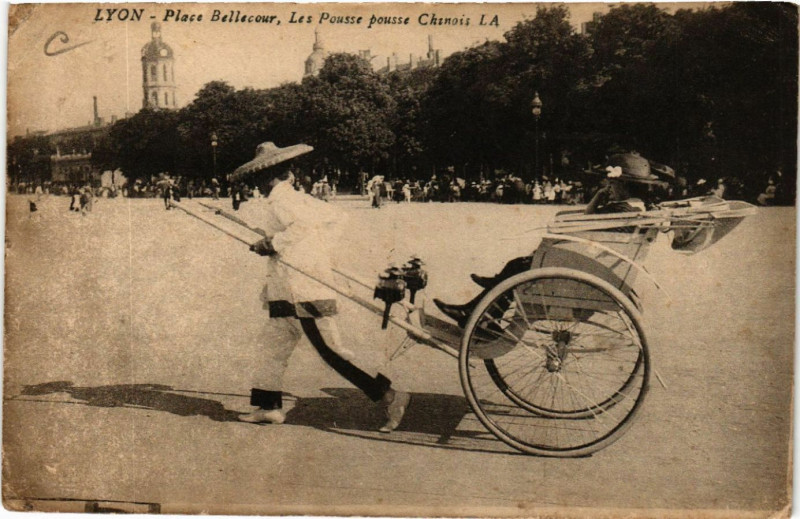 Carte postale ancienne Lyon - Expo Internaitonale à Lyon
