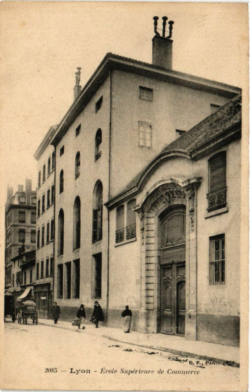 Carte postale ancienne Lyon - Ecole Superieure de Commerce à Lyon