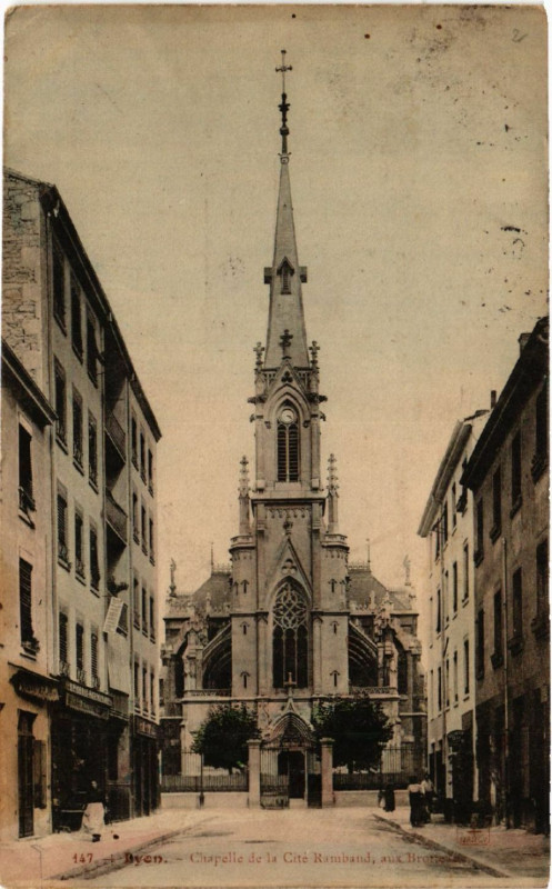 Carte postale ancienne Lyon - Chapelle de la Cite Rambaud à Lyon