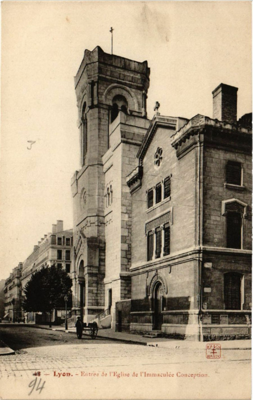Carte postale ancienne Lyon - Entrée de l'Eglise de l'Immaculée Conception à Lyon
