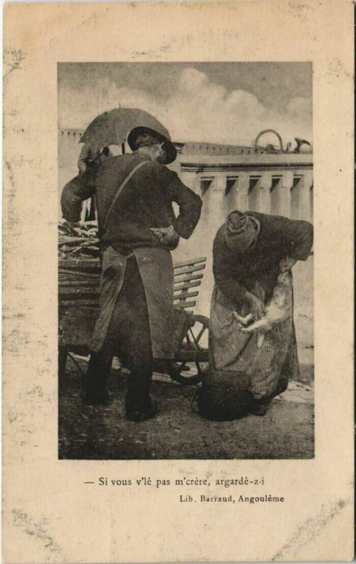 Carte postale ancienne Angouleme sur le marché