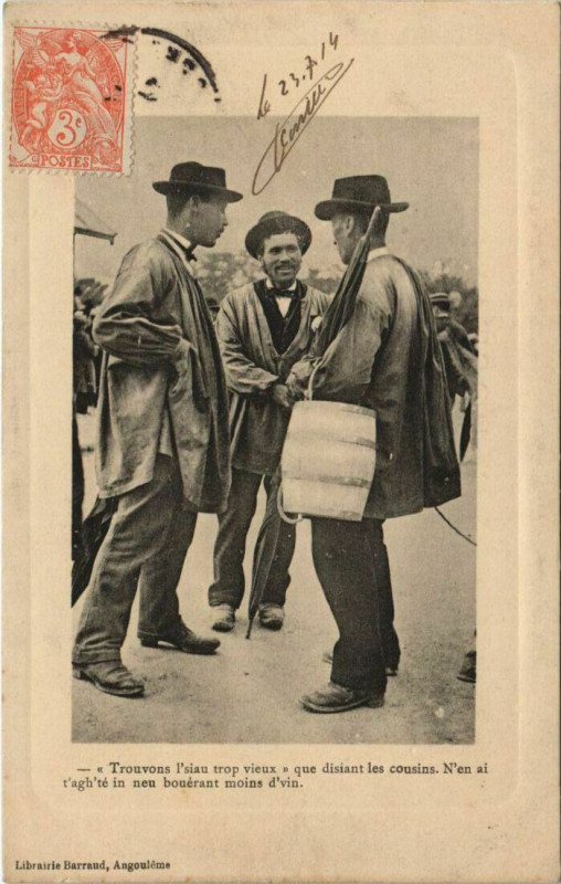Carte postale ancienne Angouleme sur le marché