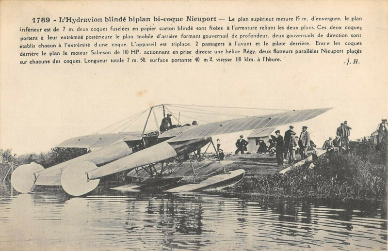 Carte postale ancienne Aviation L'Hydravion Blinde Biplan Bi Coque Nieuport
