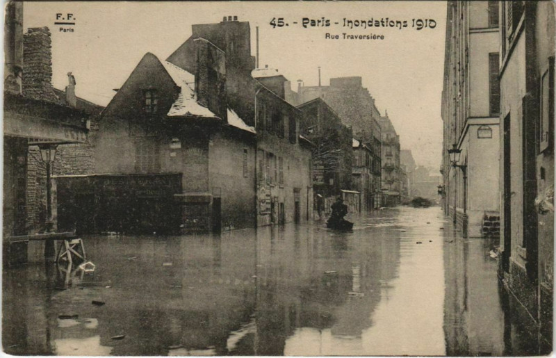 Carte postale ancienne Inondations 1910 - Rue Traversière à Paris 12e