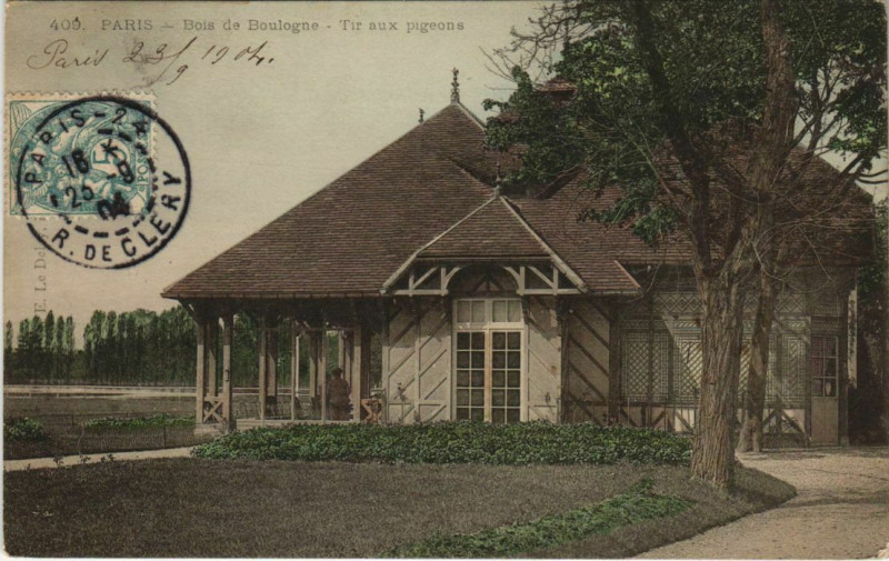 Carte postale ancienne Bois de Boulogne - Tir aux Pigeons à Paris 16e