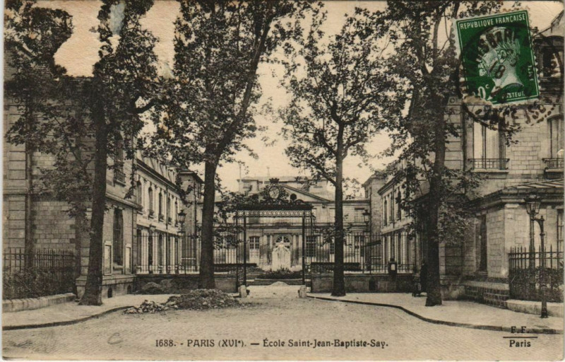 Carte postale ancienne Ecole Saint-Jean-Baptiste-Say à Paris 16e